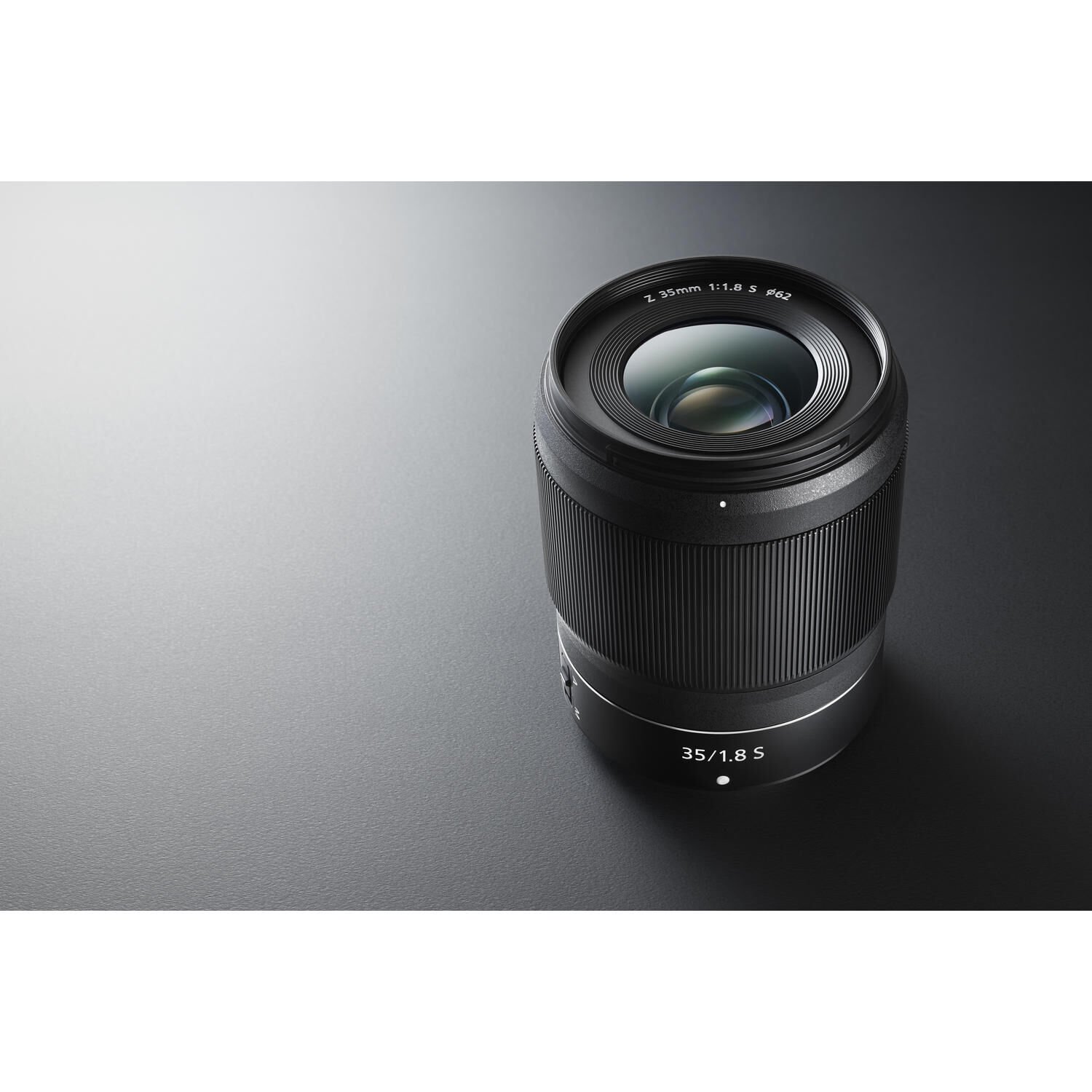 Nikon NIKKOR  Z 35mm f/1.8 S