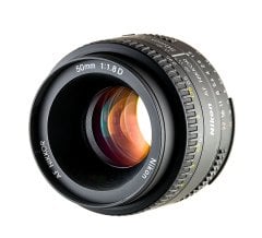 08-nikon-50mm-f1-8d_min.jpg?