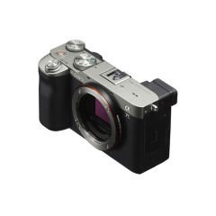 Sony A7C Body (Gümüş)