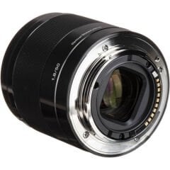 SONY E50mm F1.8 OSS